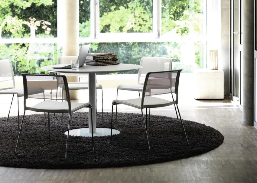 Aline Table